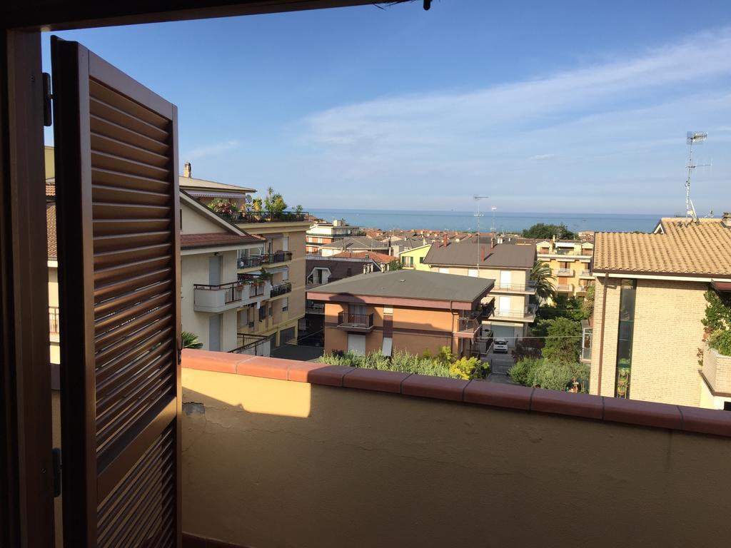 Mansarda Mare Apartment Altidona Exterior photo